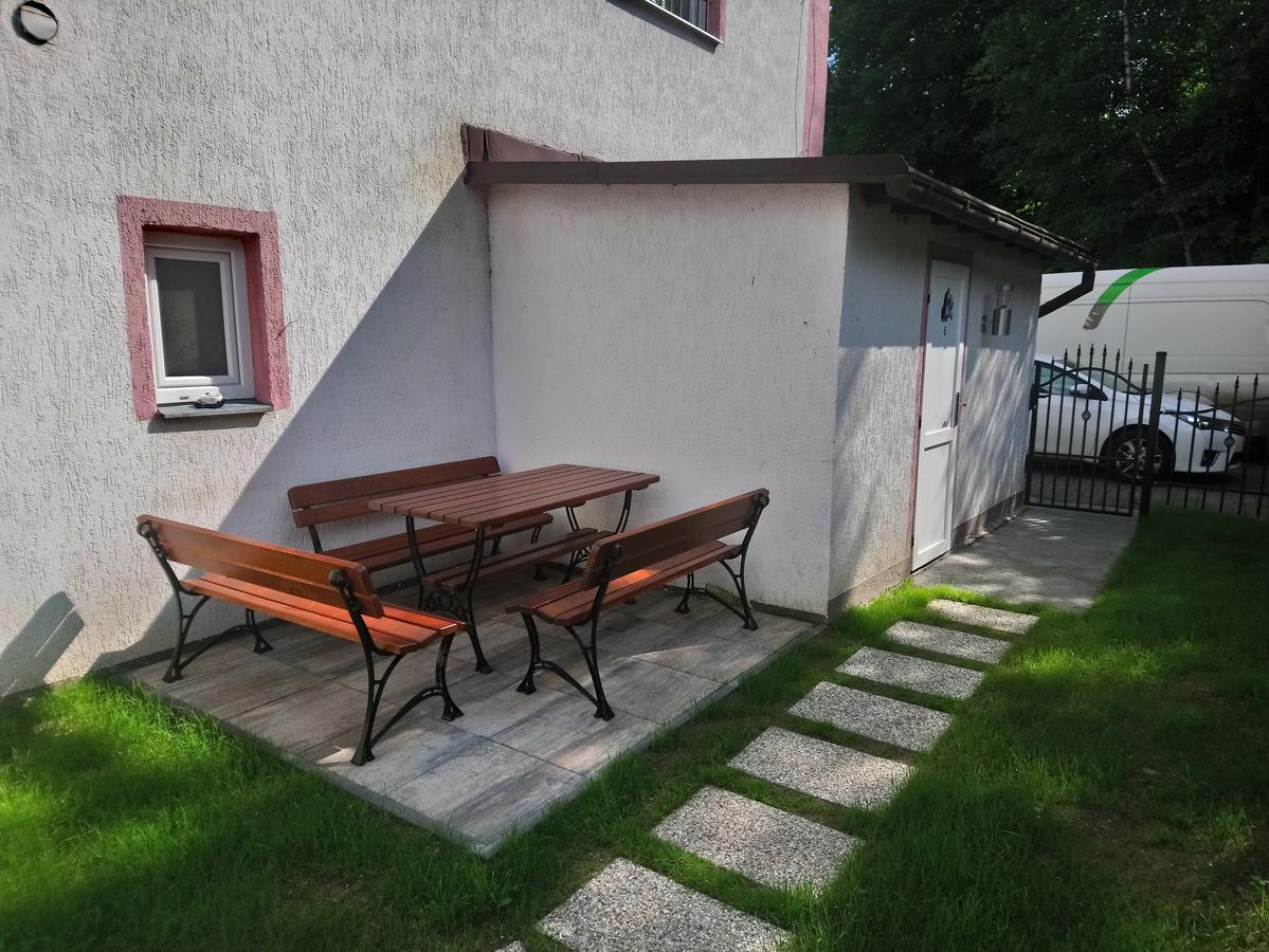 Penzion U Krtka Kraslice Luaran gambar
