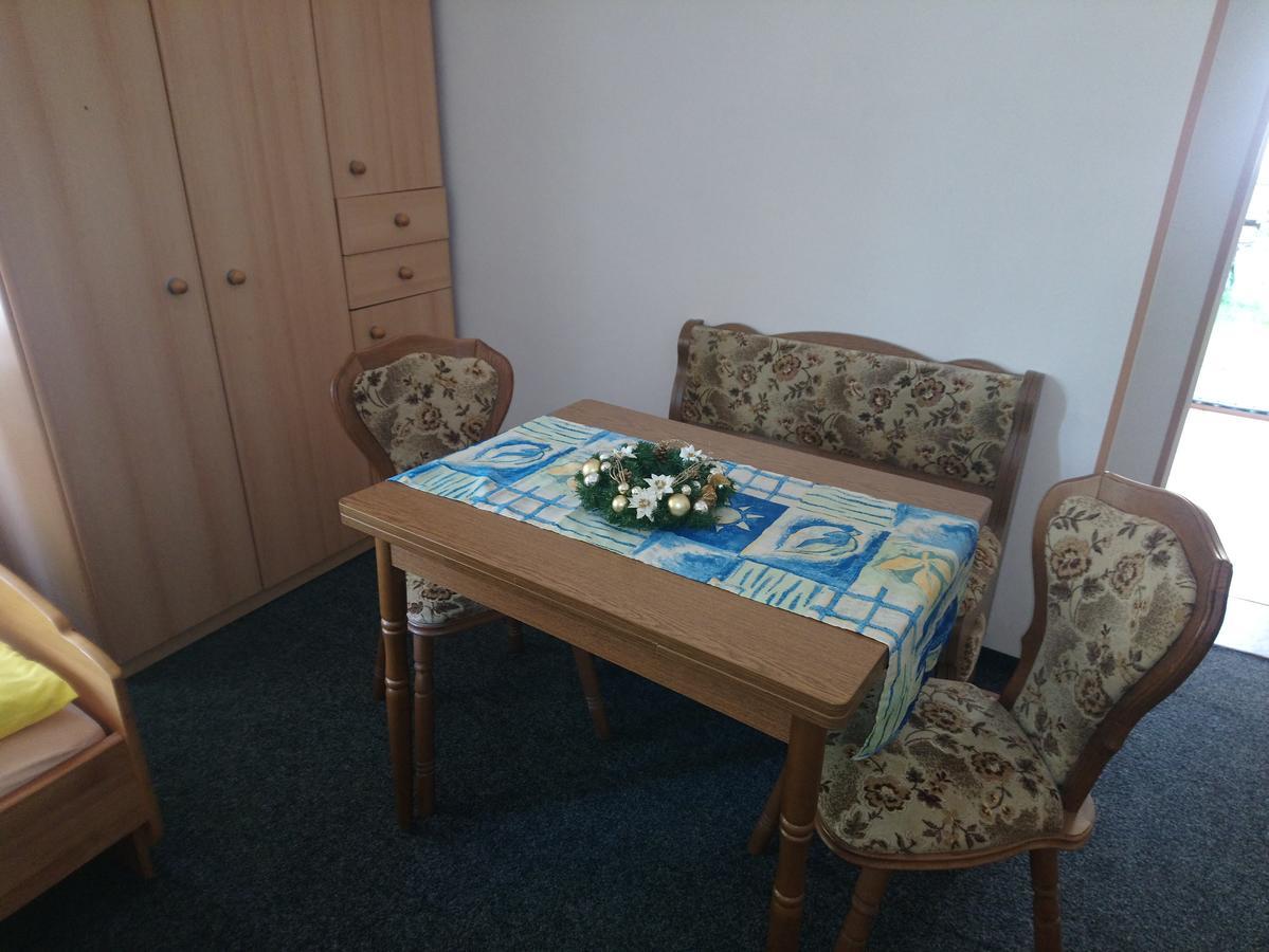 Penzion U Krtka Kraslice Luaran gambar