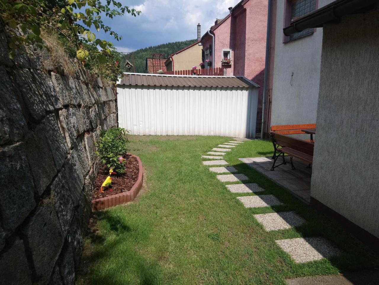 Penzion U Krtka Kraslice Luaran gambar