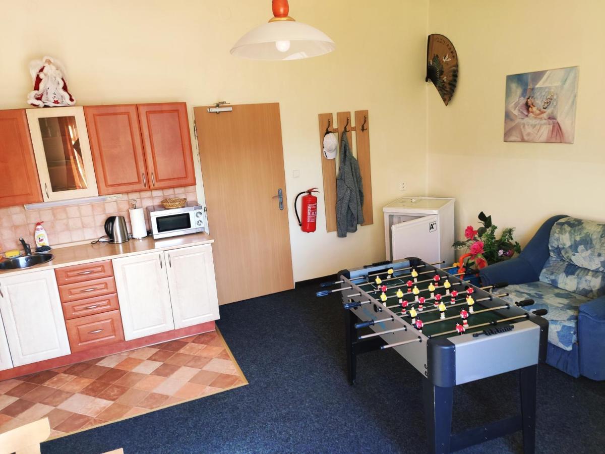 Penzion U Krtka Kraslice Luaran gambar